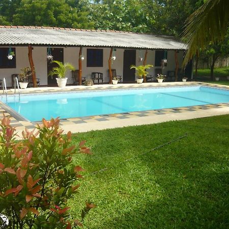 Sunrise Holiday Resort 하바라나 외부 사진